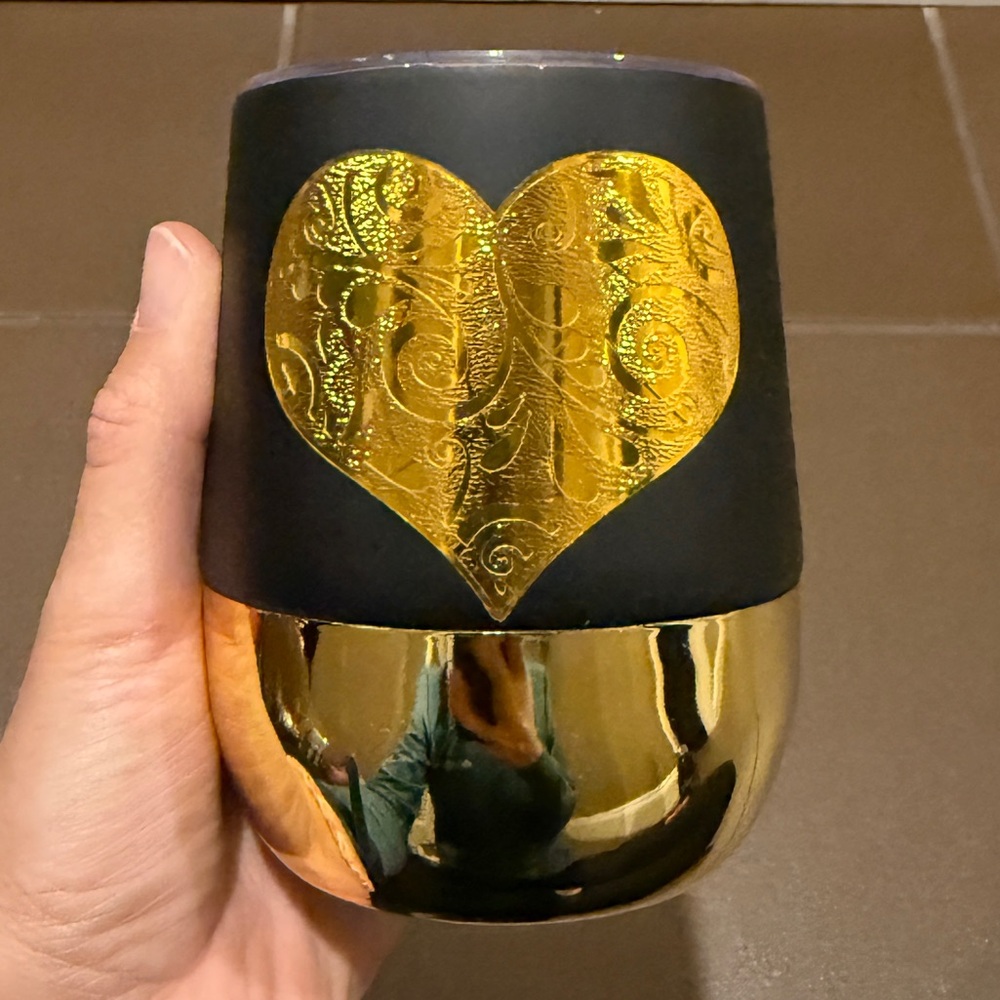 12 oz Gold Heart Black Tumbler